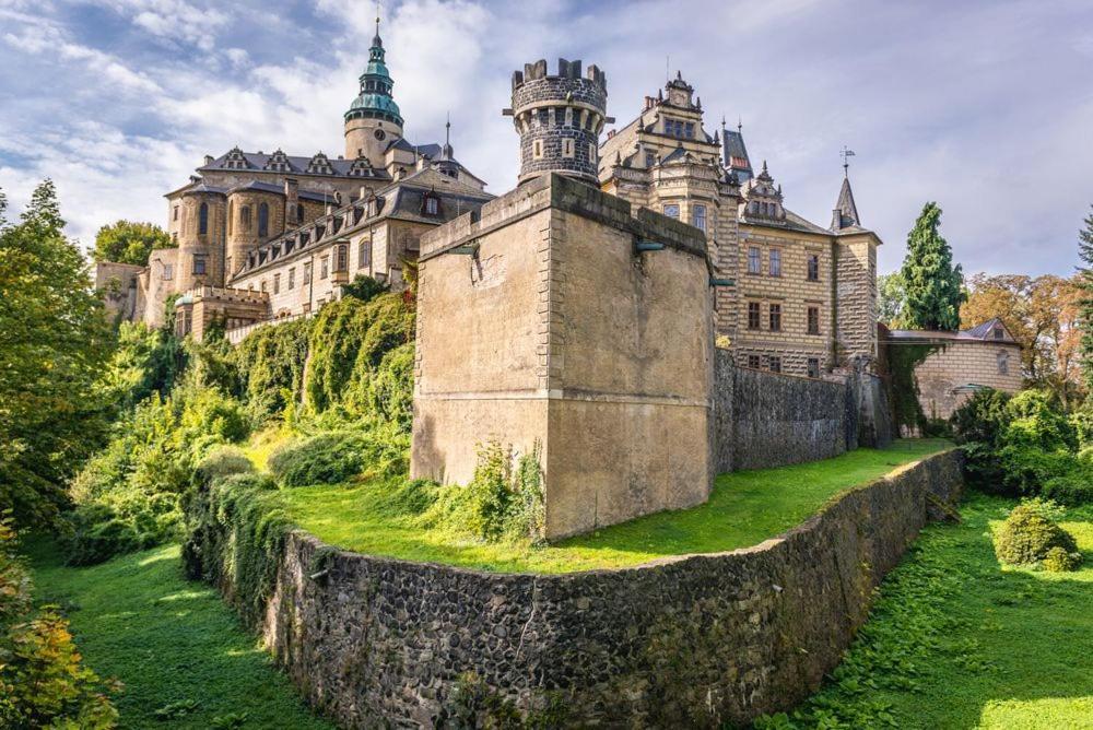 Restaurace U Mateje B&B Nove Mesto pod Smrkem Exteriör bild