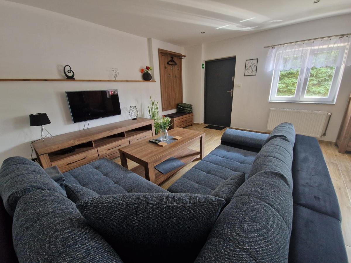 Restaurace U Mateje B&B Nove Mesto pod Smrkem Exteriör bild