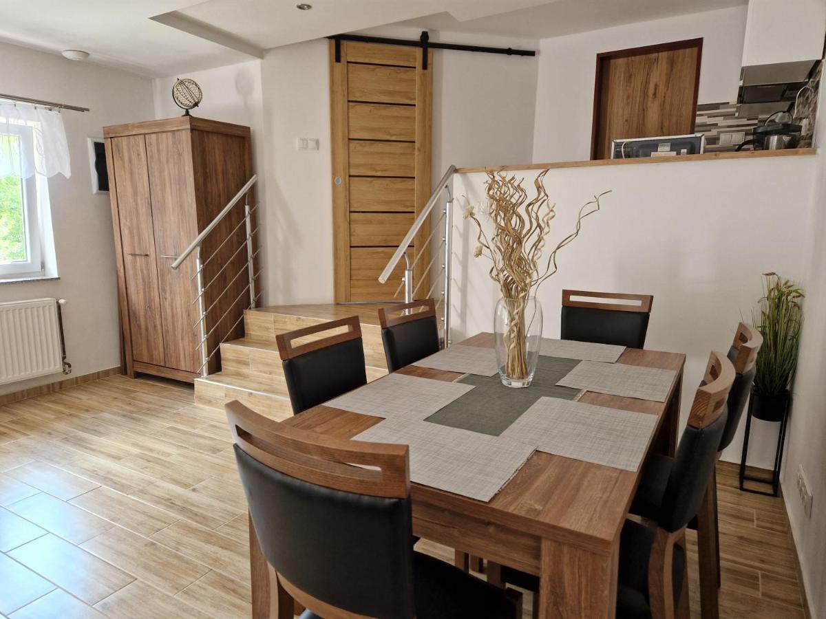 Restaurace U Mateje B&B Nove Mesto pod Smrkem Exteriör bild